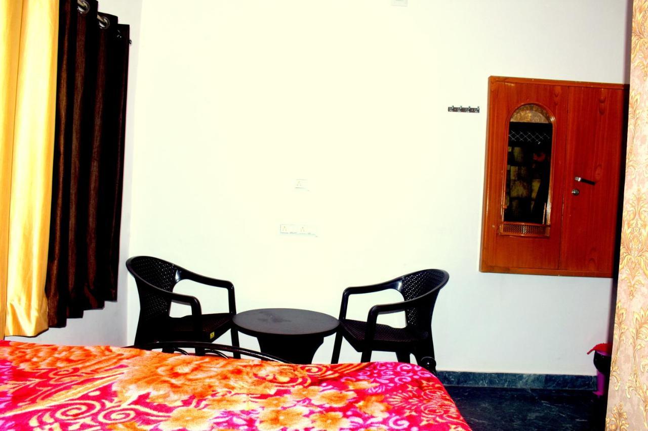 The New Lake Front Bed & Breakfast Udaipur Bagian luar foto