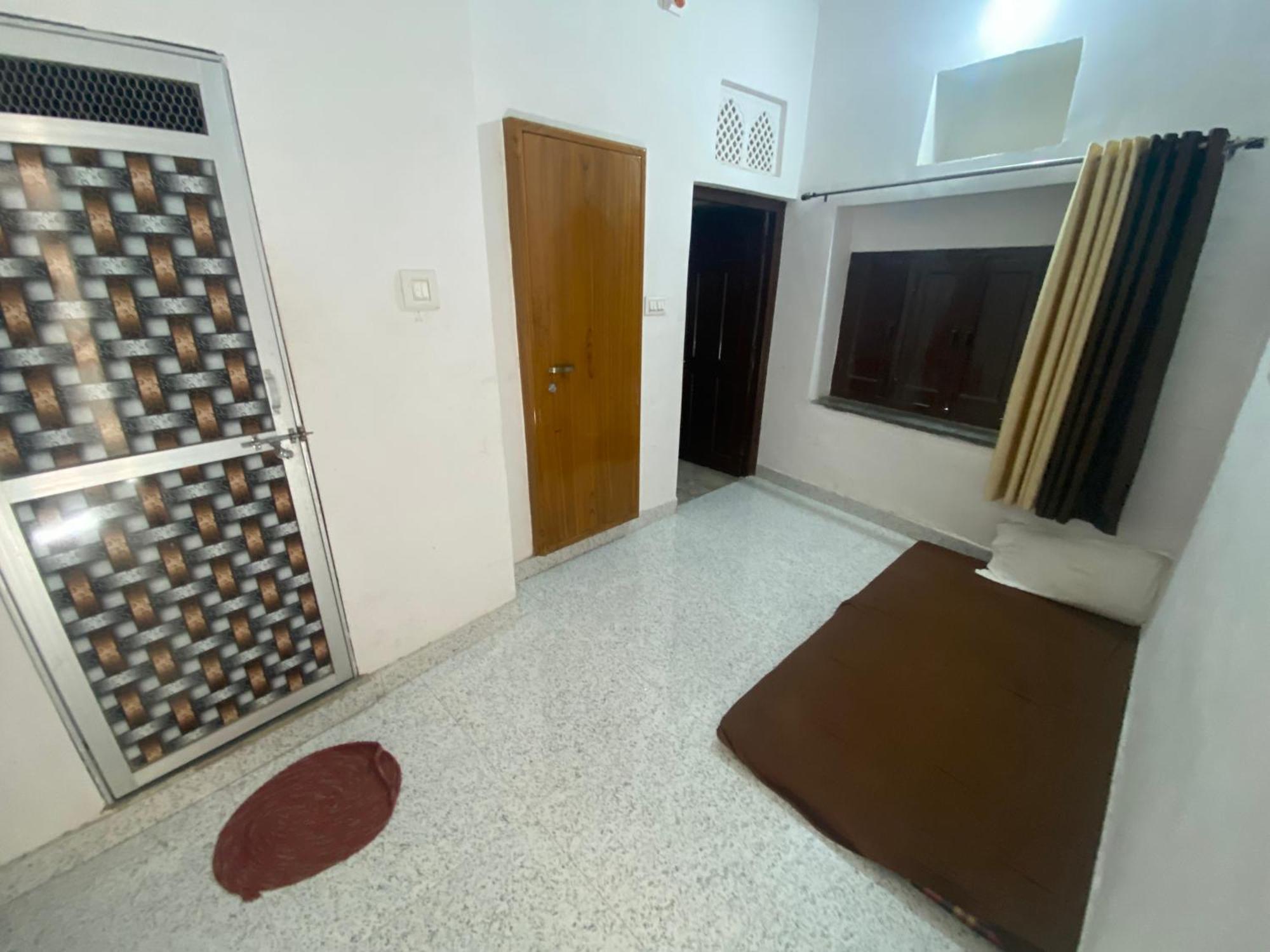 The New Lake Front Bed & Breakfast Udaipur Bagian luar foto